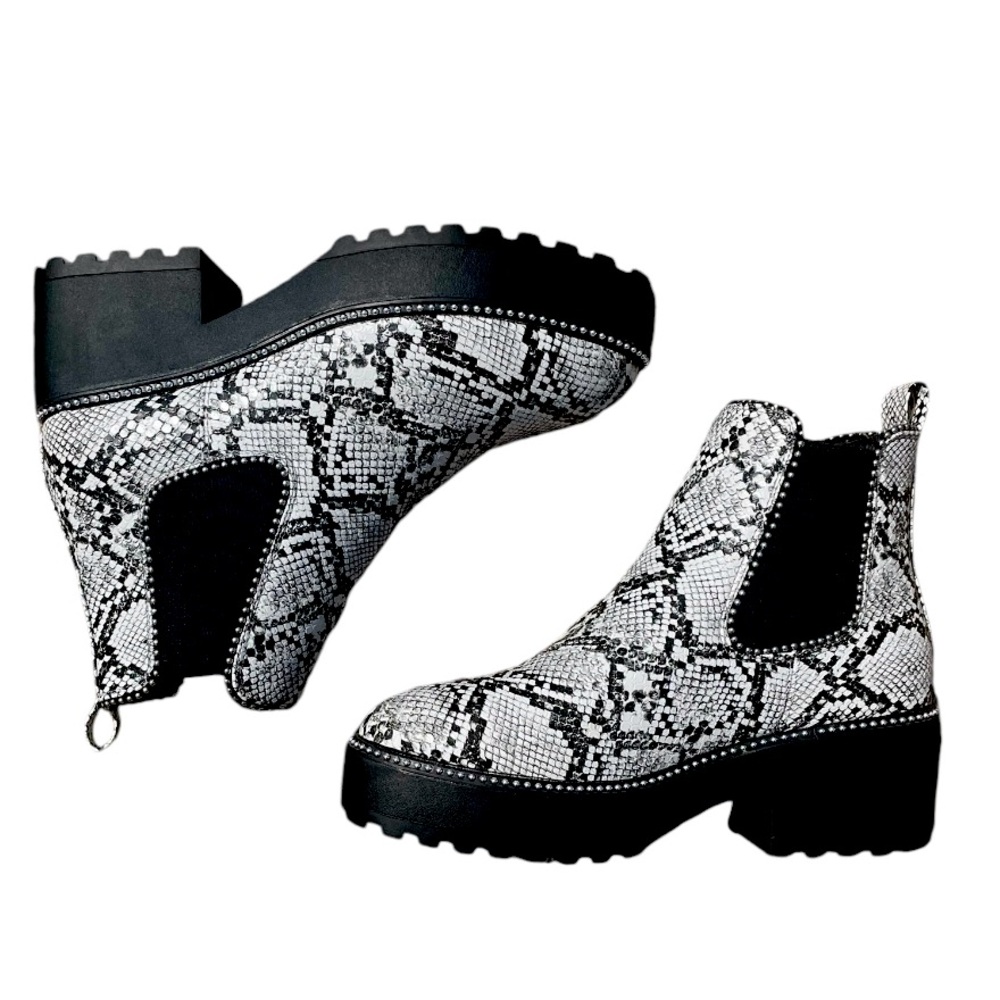NWT Snakeskin Ankle Boots